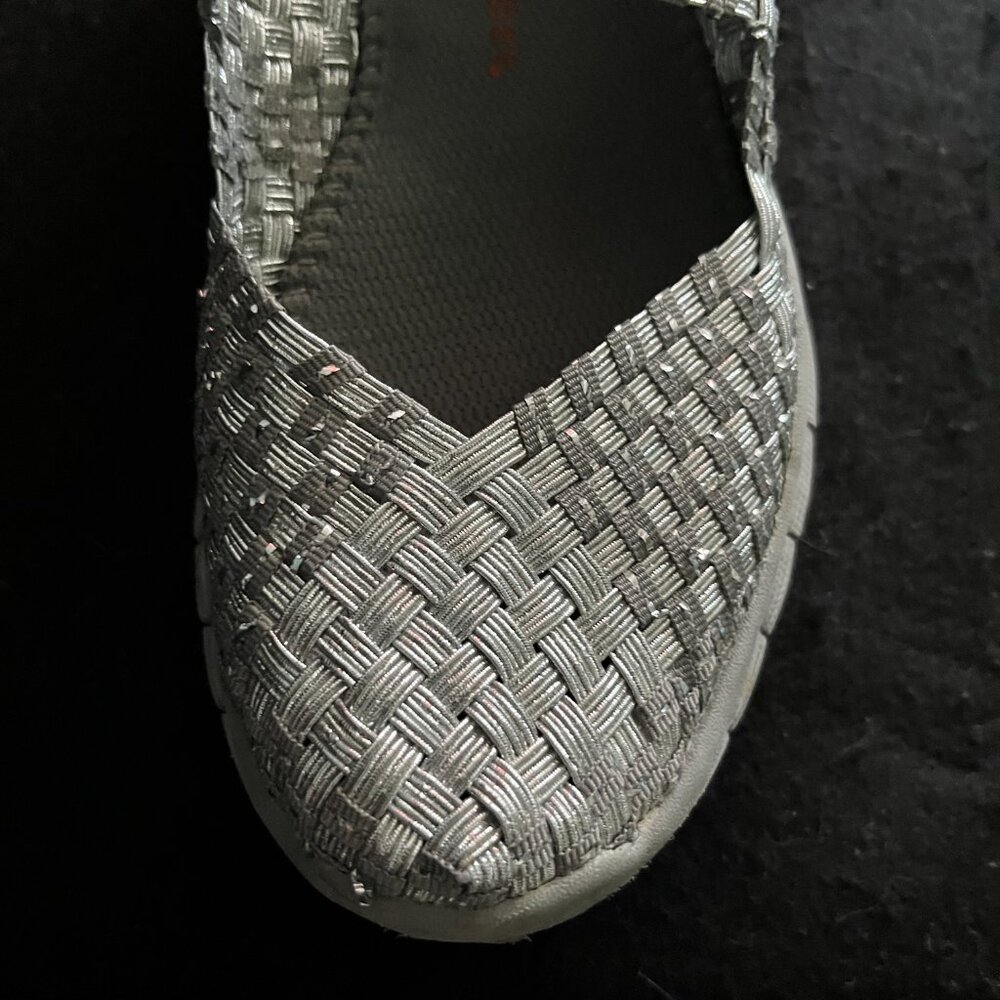 Metallic Silver Woven Bernie Mev Slip-On Shoe Size 8-8 ½* - Picture 3 of 6